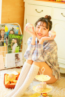 一件一件的剥掉她的衣服
